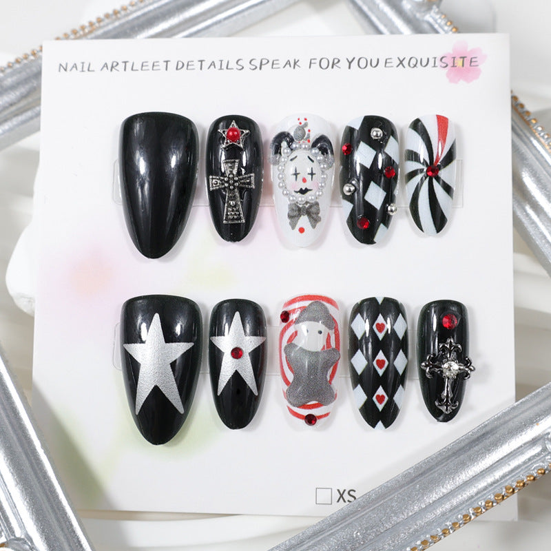 Nail art set with creative Halloween motifs and elegant accents Kalsten
