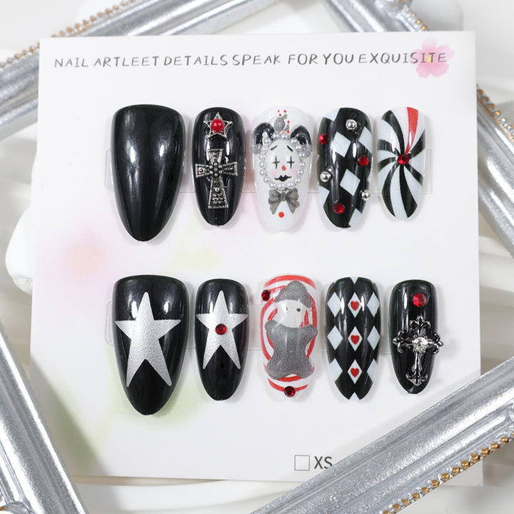 Nail art set with creative Halloween motifs and elegant accents Kalsten