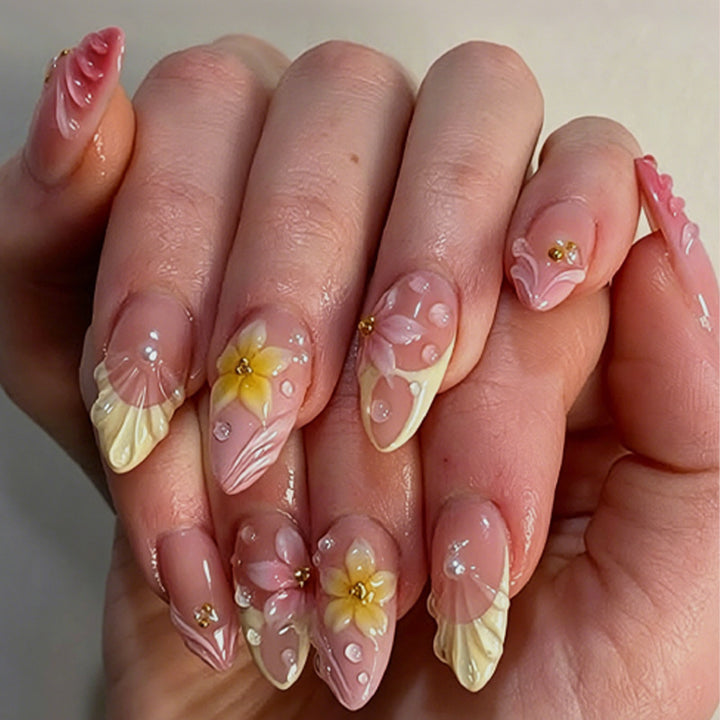 Artfully Decorated Nail Tips Kalsten