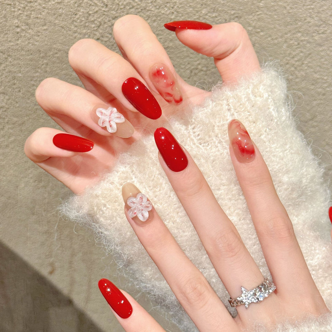 Artistic Press-On Nail Art Set with Floral and Glossy Designs