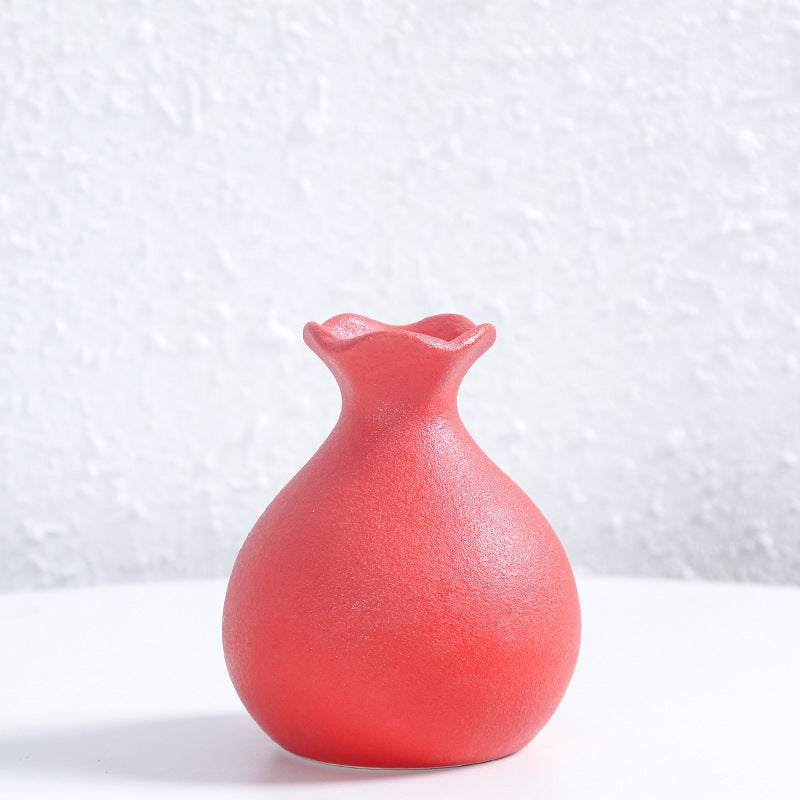 Unique Curved Ceramic Flower Vase Kalsten