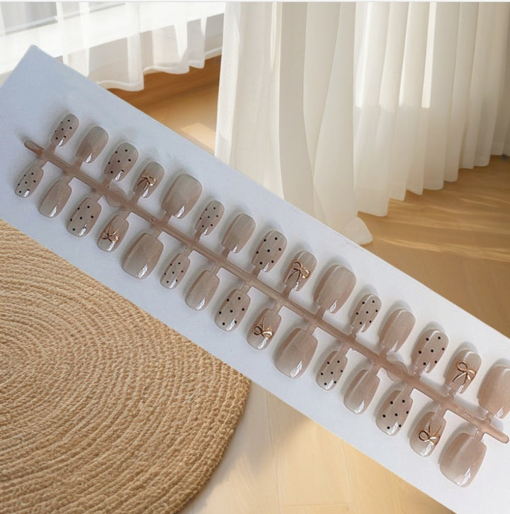 Decorative Press-On Nail Set with Bow Accents Kalsten