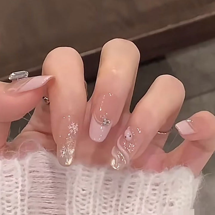 Decorative Winter-Themed Press-On Nails