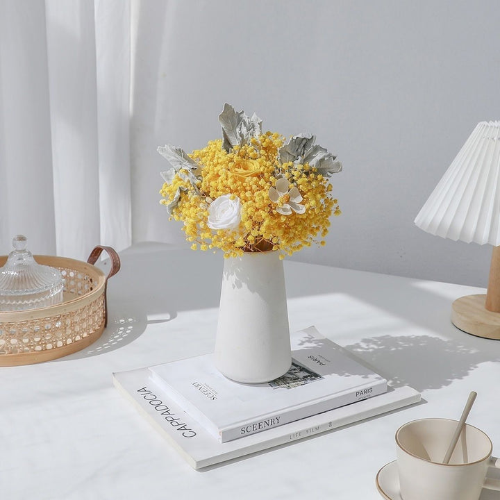 Decorative Floral Vase Display