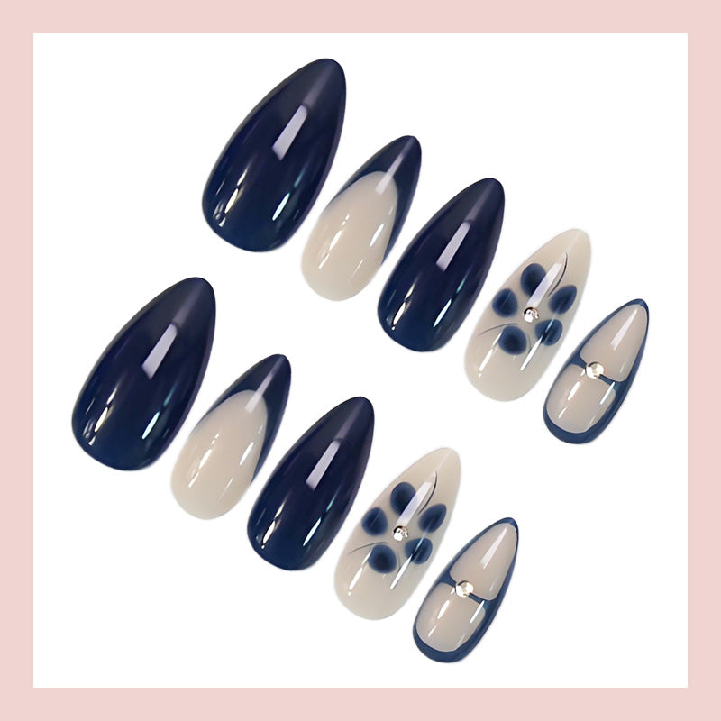 Acrylic nail set with elegant accentuated designs Kalsten