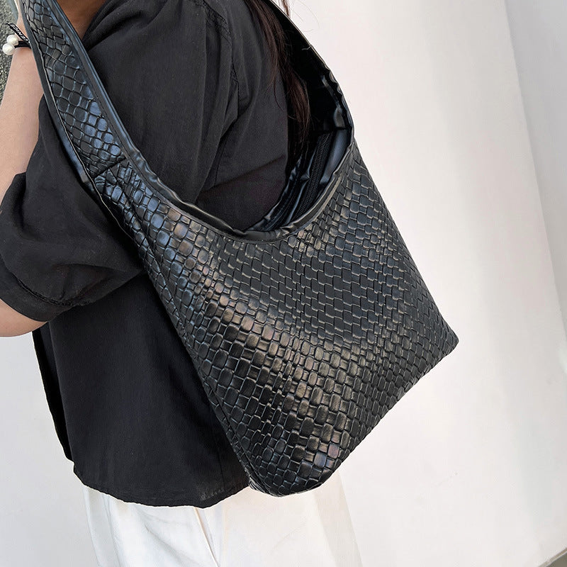 Textured Woven Hobo Bag Kalsten