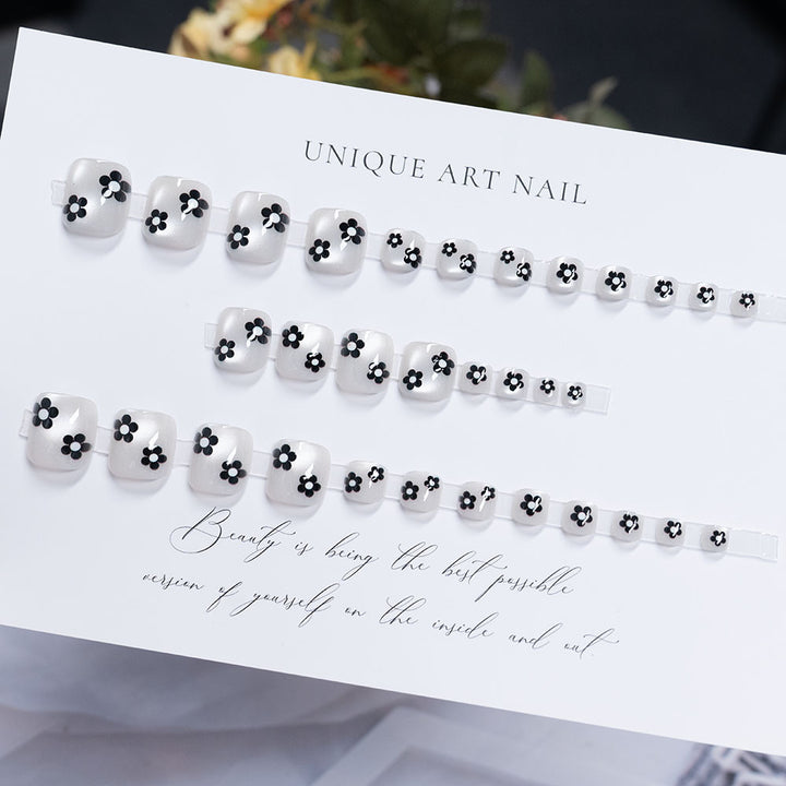 Floral Decorative Pedicure Nail Art