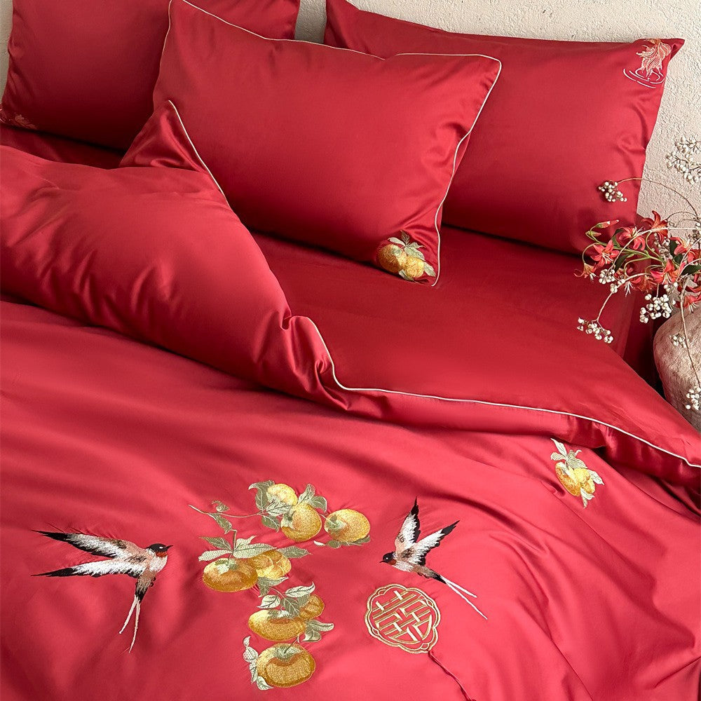 Pure cotton satin bedding set with golden embroidery and ornamental border