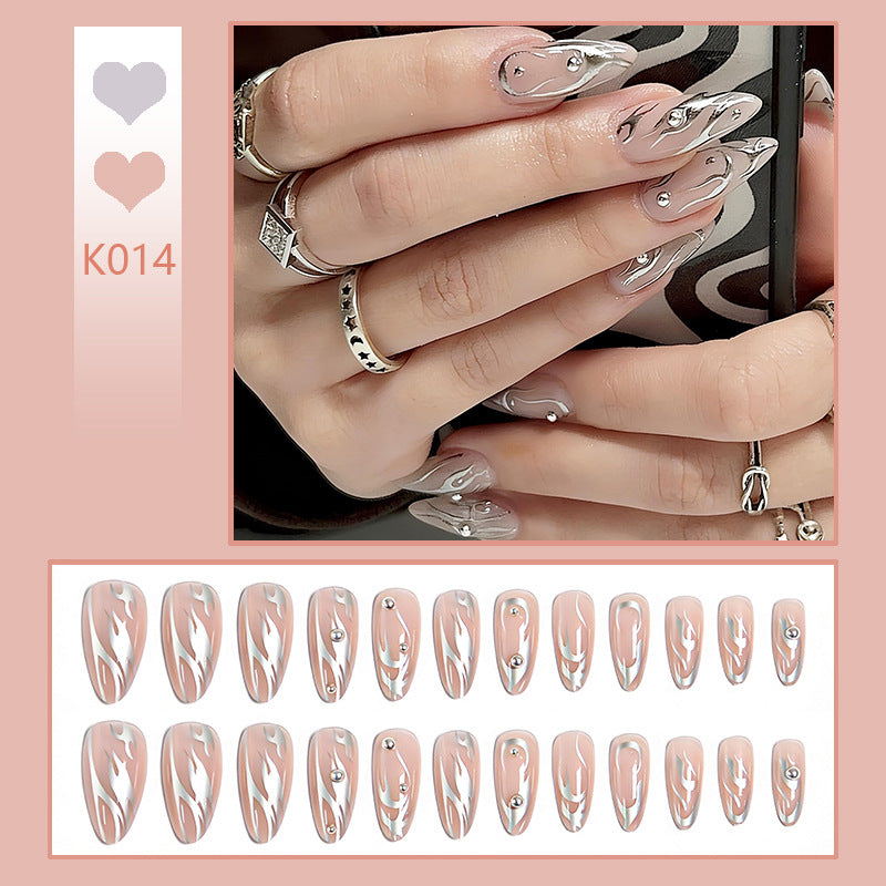Artificial nail set with elegant design and pearl-embellished accents Kalsten