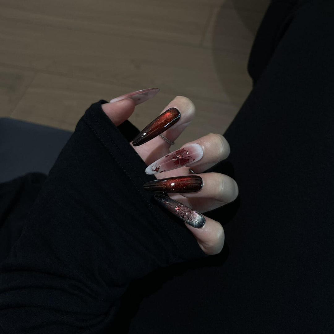 Glamorous Nail Art with Modern Design Kalsten