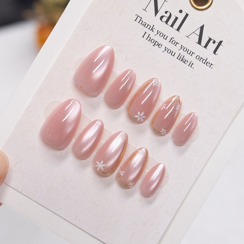 Elegant Floral Accent Press-On Nails