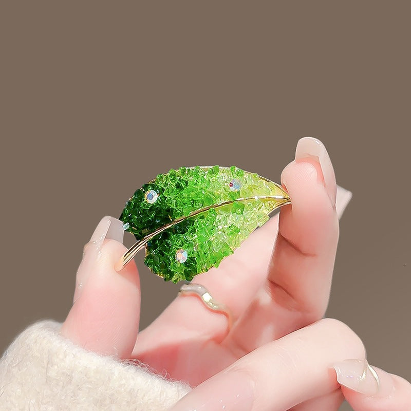 Elegant Leaf Brooch Kalsten