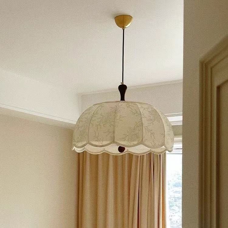 Elegant Vintage Style Chandelier