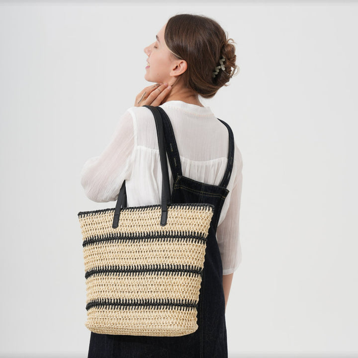Spacious Beach Bag Made of Braided Natural Material Kalsten