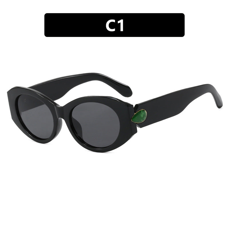 Women elegant sunglasses with stylish contours Kalsten
