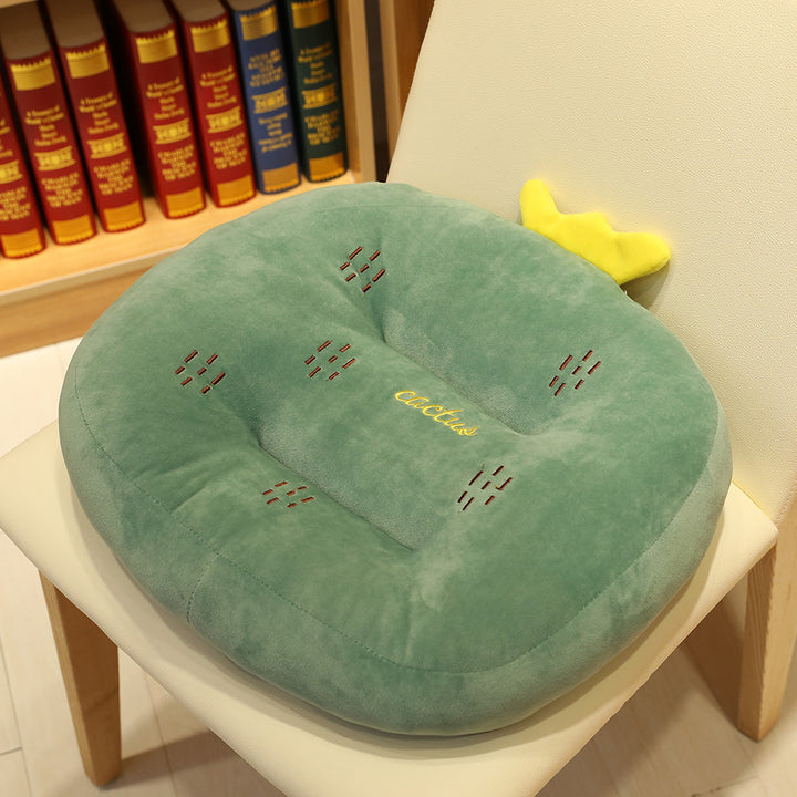Plush seat cushion with viscoelastic filling and cute strawberry design