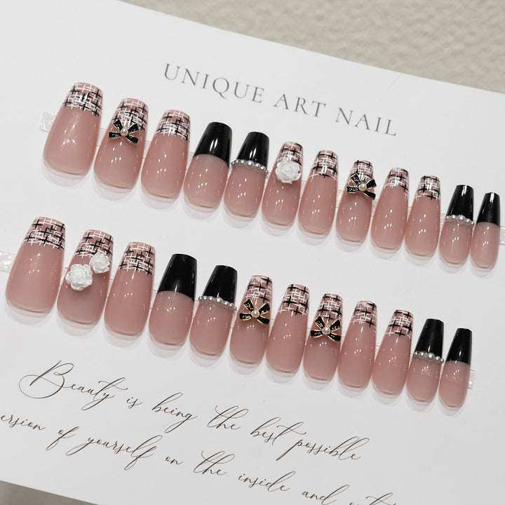 Elegant Decorative Nail Art Set