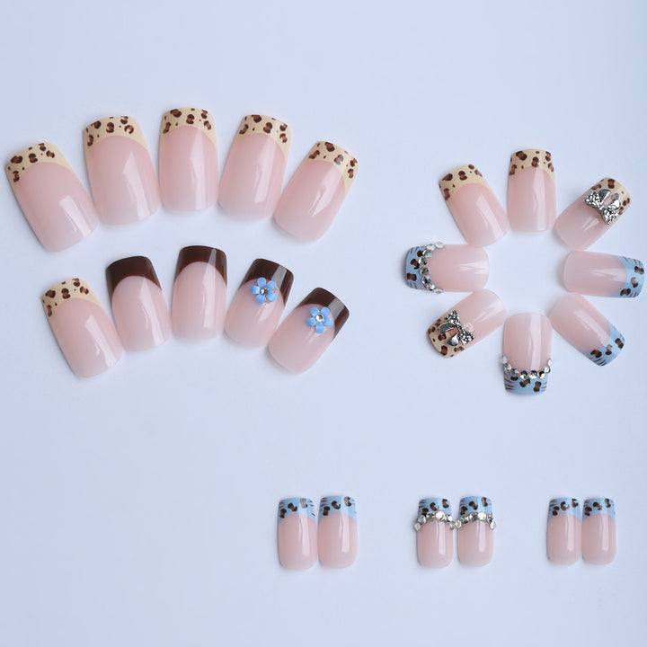 Artificial nails with stylish animal patterns and sparkling accents Kalsten
