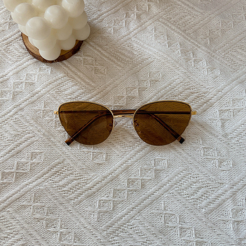 Fashionable Cat-Eye Sunglasses with Fine Metal Frame Kalsten