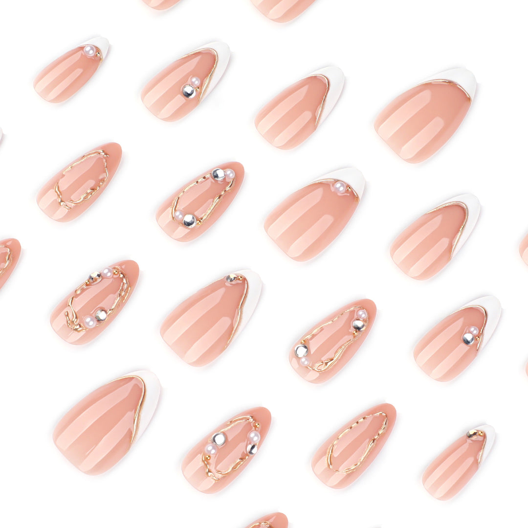 Artistic Nail Art with Elegant Gold Accents Kalsten