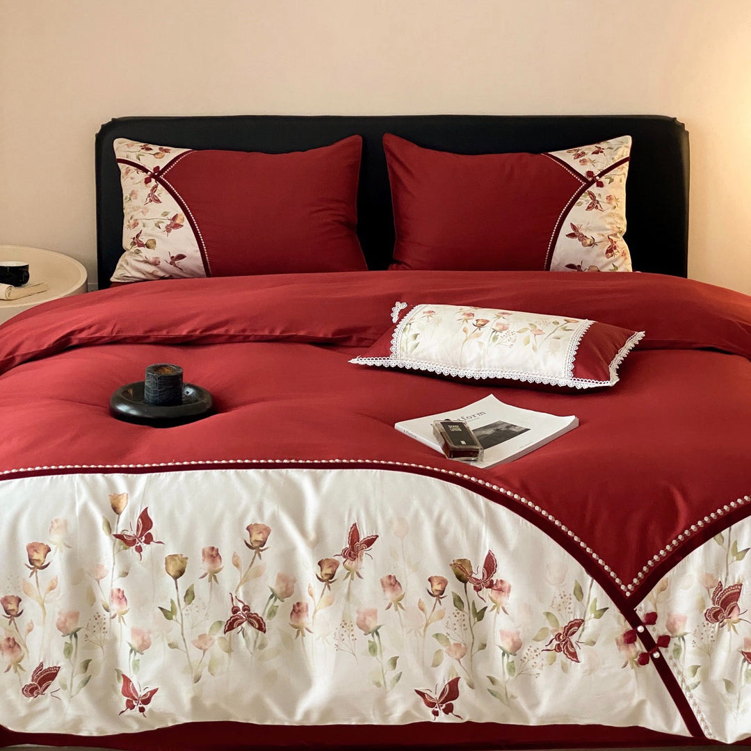 Premium-Duvet cover set with floral embroidery application, contrasting inserts and lace edge