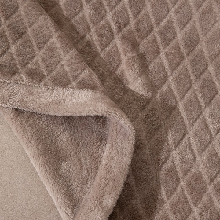 Premium Fleece Diamond Quilted Throw Blanket