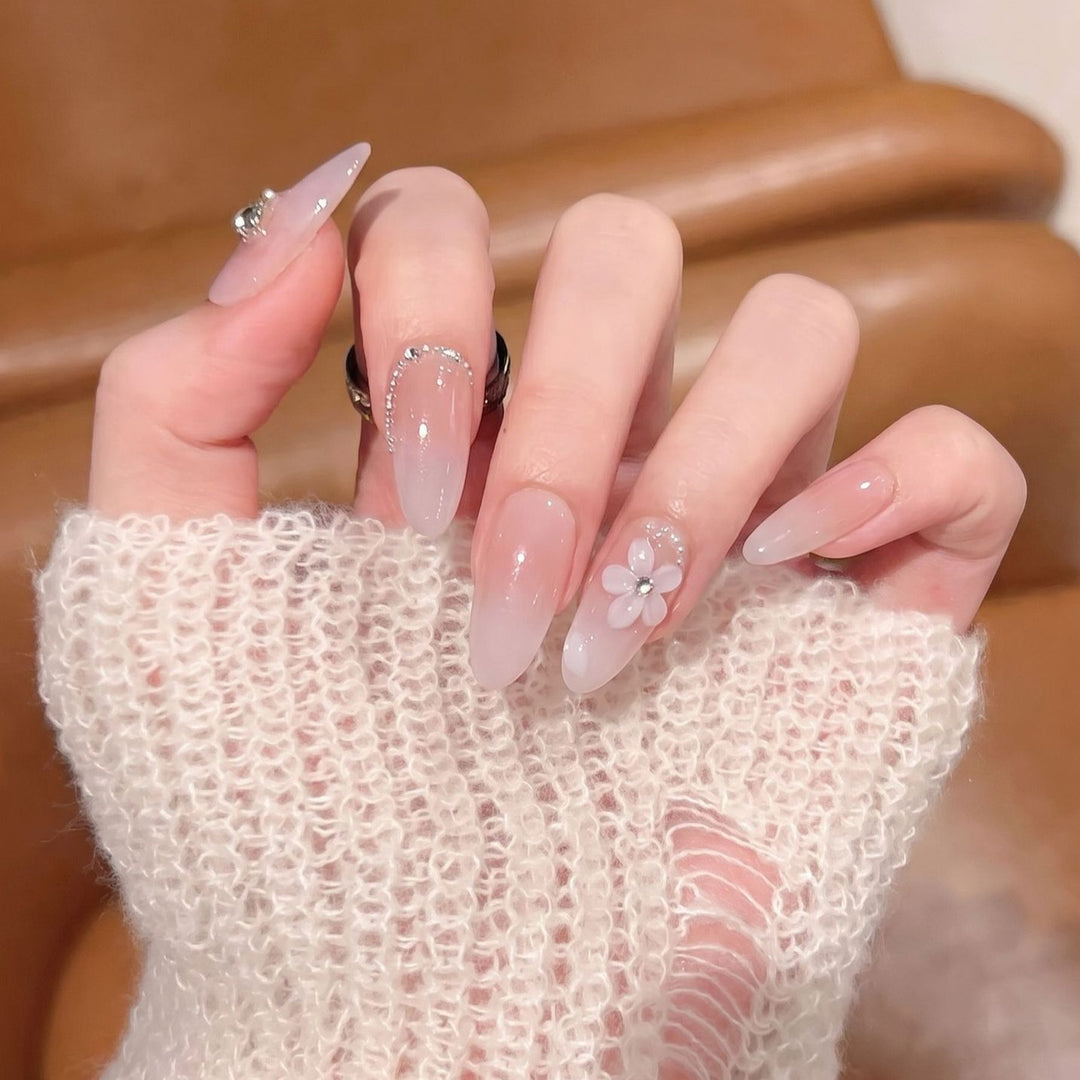 Floral Press-On Nail Art Set Kalsten