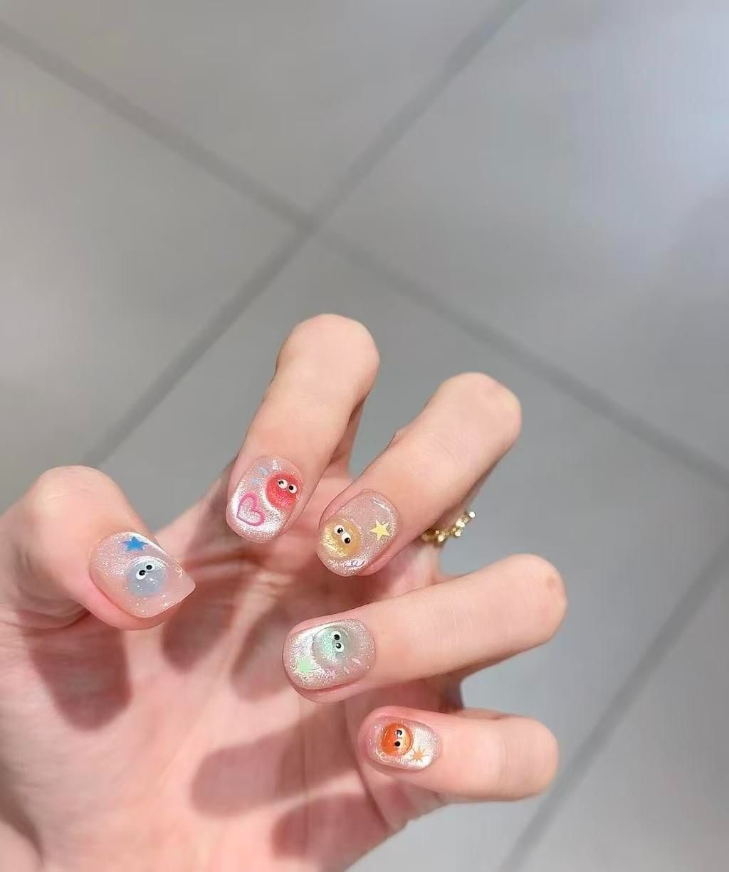 Decorative Press-On Nail Art Set With Themed Designs