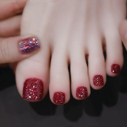 Glittering Pedicure Nail Art