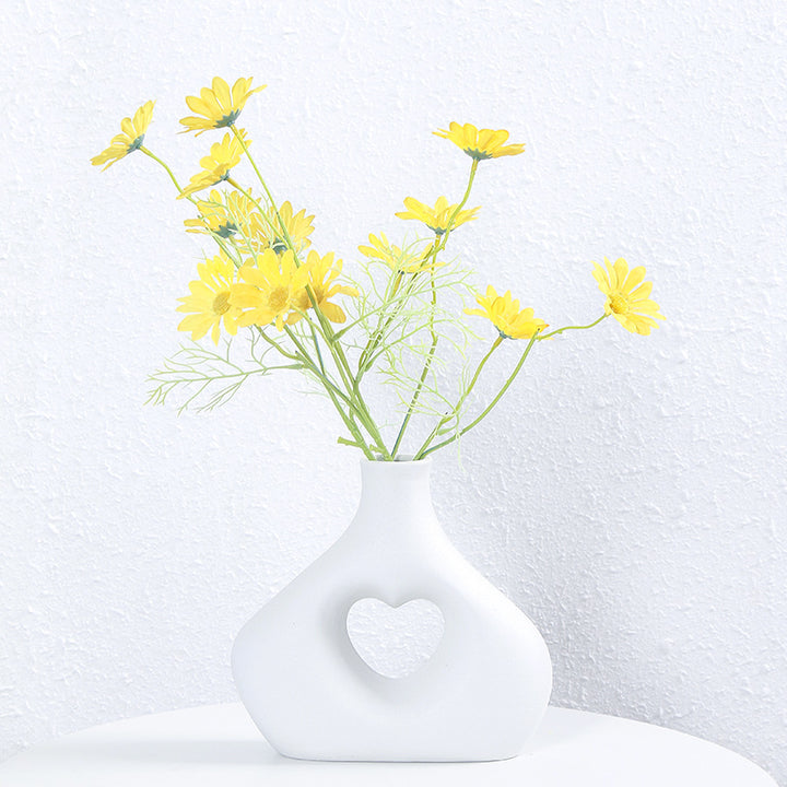 Heart-Shaped Decorative Ceramic Vase Kalsten