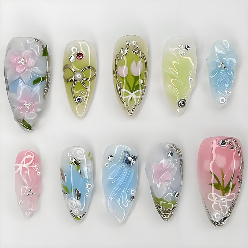 Artificial nail set with elegant, handcrafted flower patterns Kalsten