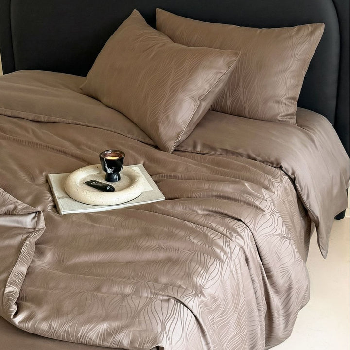 Bedding set made of cotton satin with fine jacquard texture