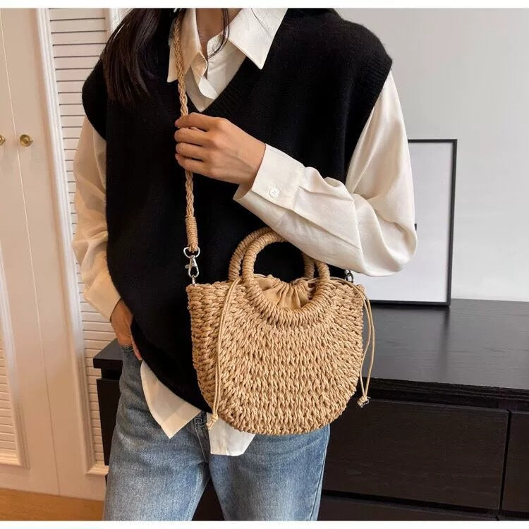 Trendy bag with round opening Kalsten
