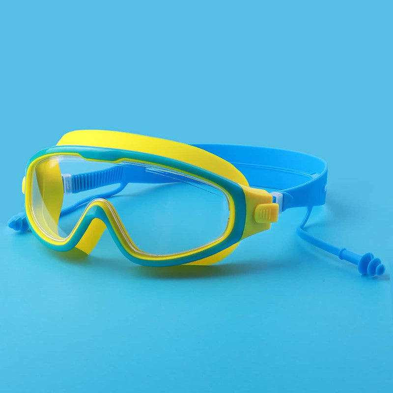 Swim mask with extended field of vision and child-friendly design Kalsten