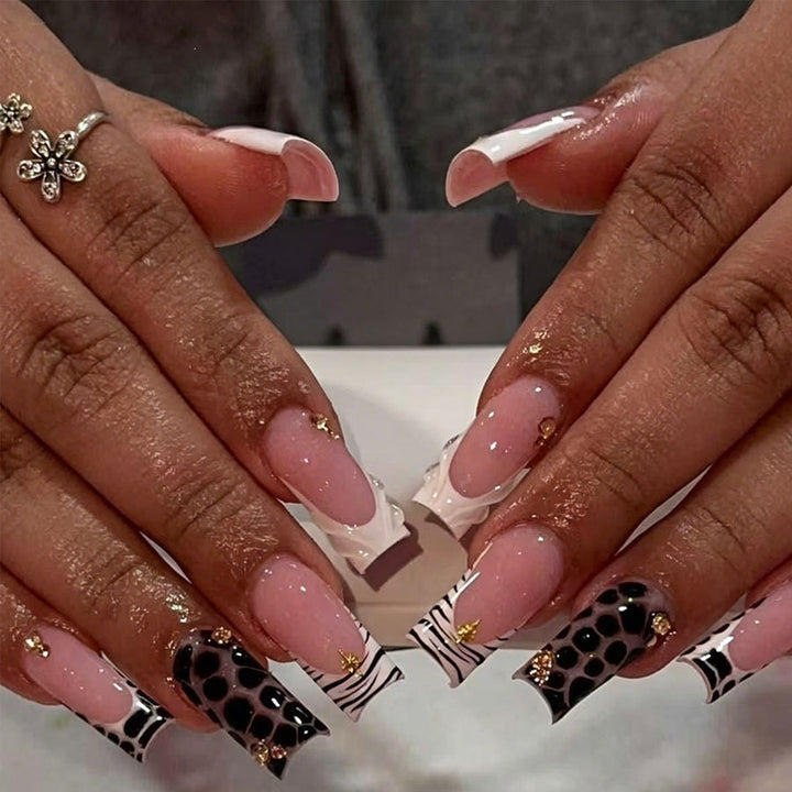 Artificial nail set with luxurious 3D details Kalsten