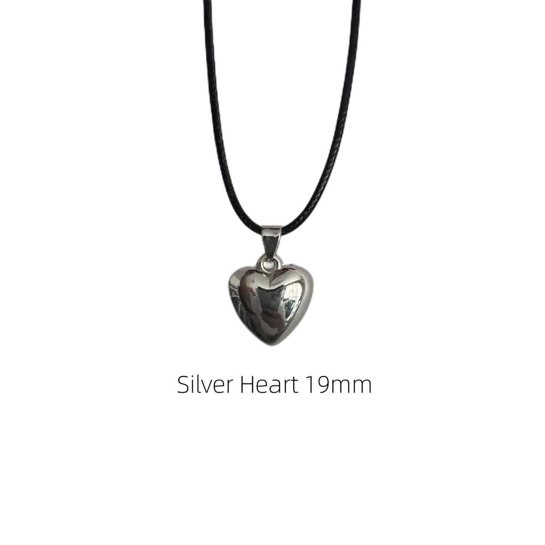 Heart-Shaped Charm Necklace Kalsten