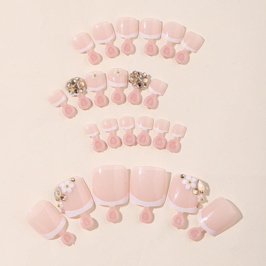 Acrylic nail set with elegant glitter and flower details Kalsten