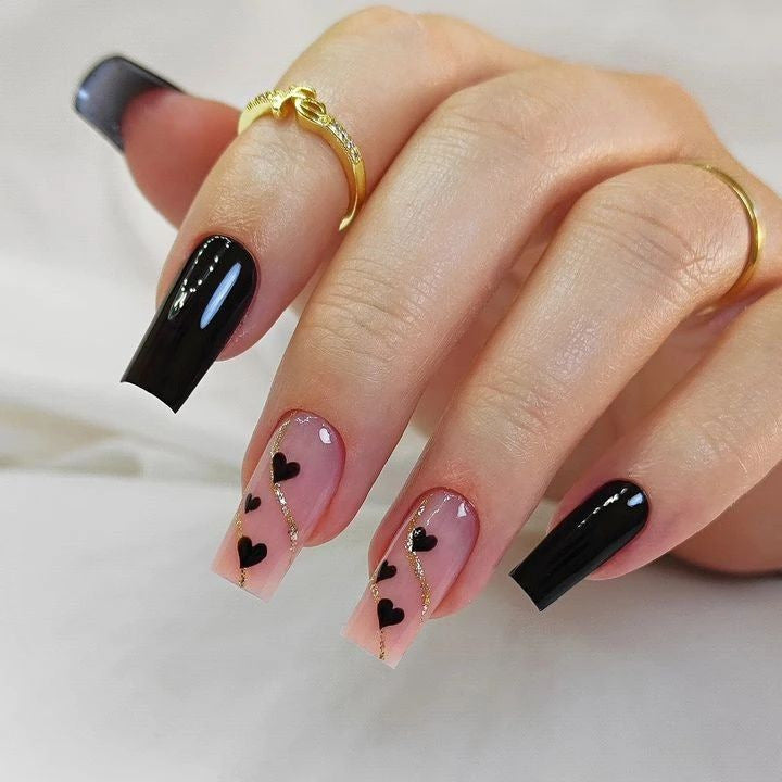 Heart-Decorated Nail Art Kalsten