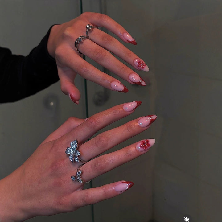 Exquisite Press-On Nail Art