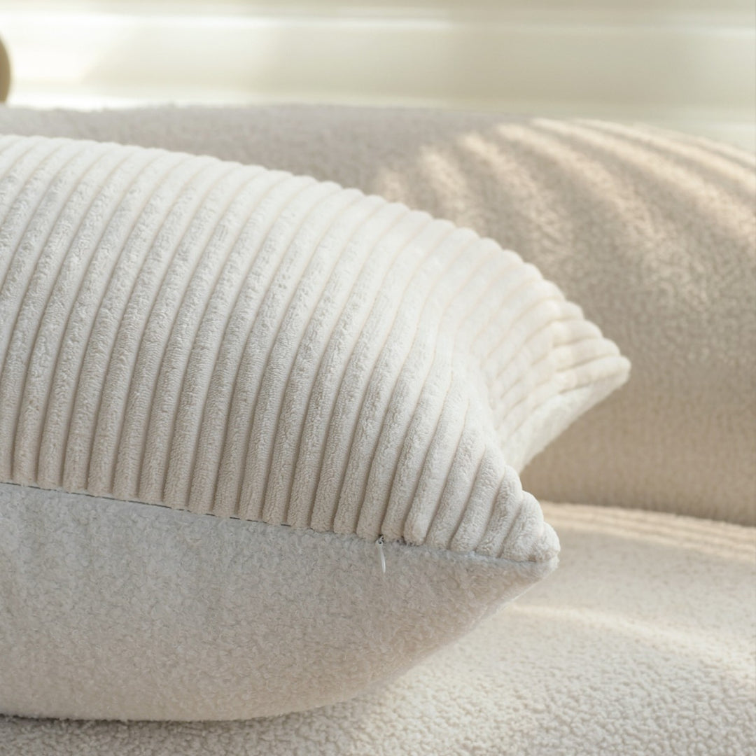 Rectangular corduroy cushion cover with a fine ribbed structure and teddy inner side Kalsten