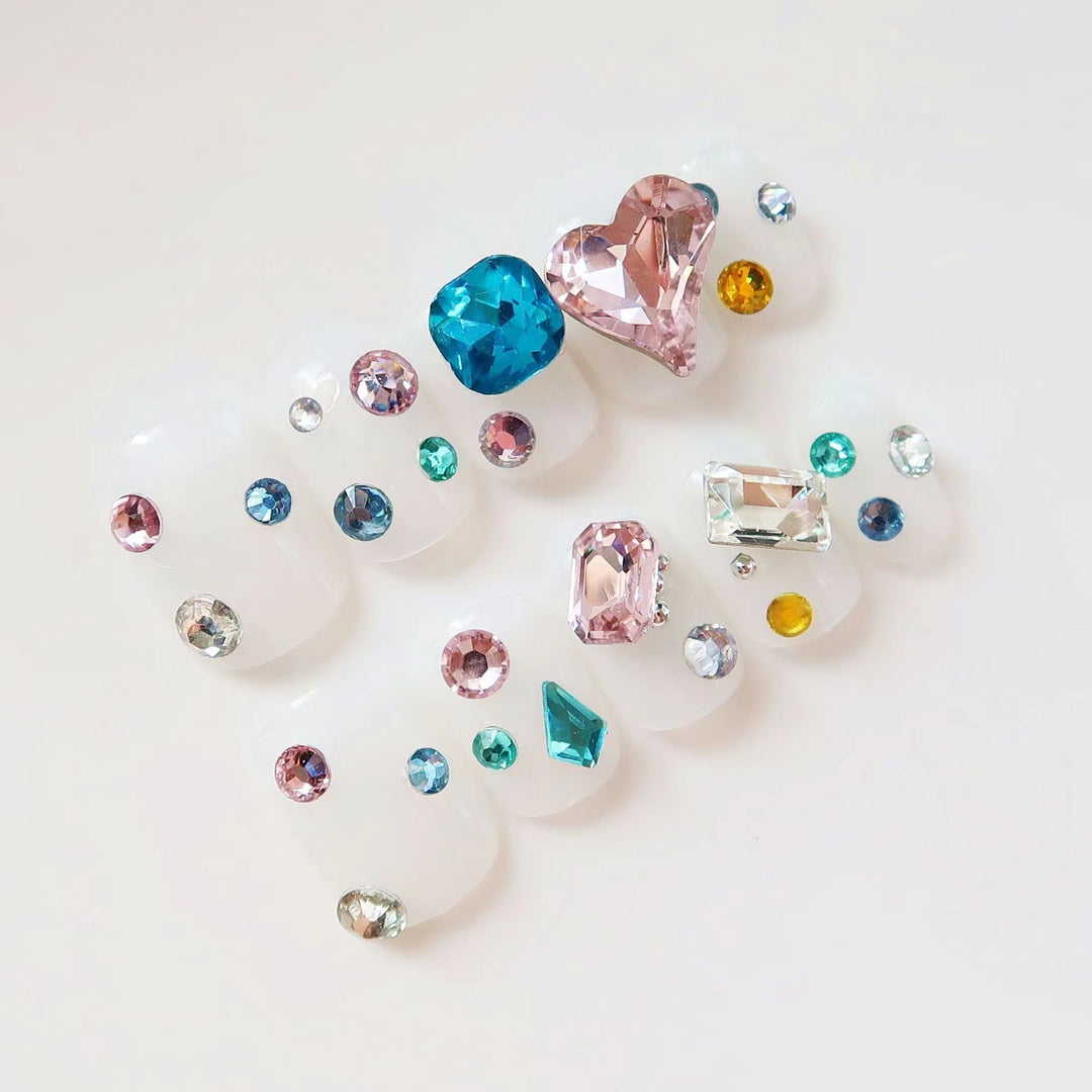Glamorous Press-On Nail Art Set with Rhinestone Accents
