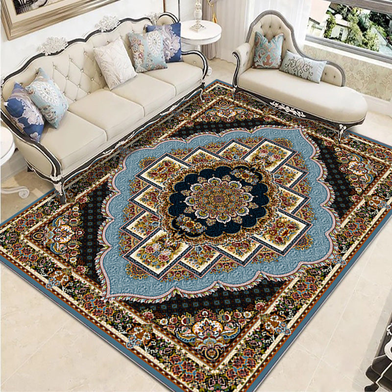 Vintage-Inspired Floral Area Rug