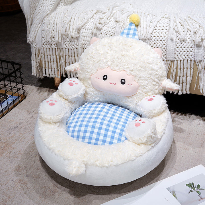 Shaped plush child seat with padded round seat and checkered cushion