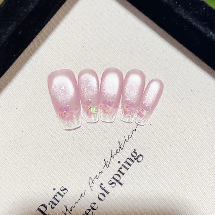 Floral Accent Press-On Nail Art Set Kalsten