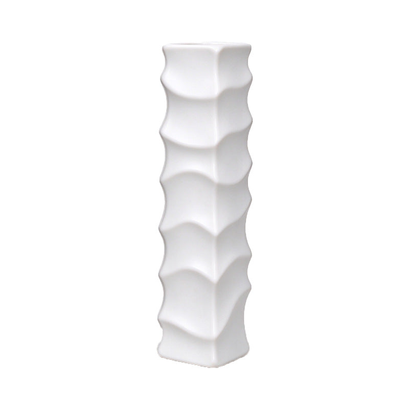 Decorative Slim Wave Vase Kalsten