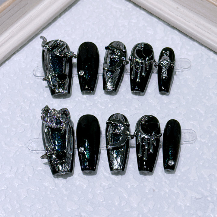 Gothic Chrome Press-On Nail Set