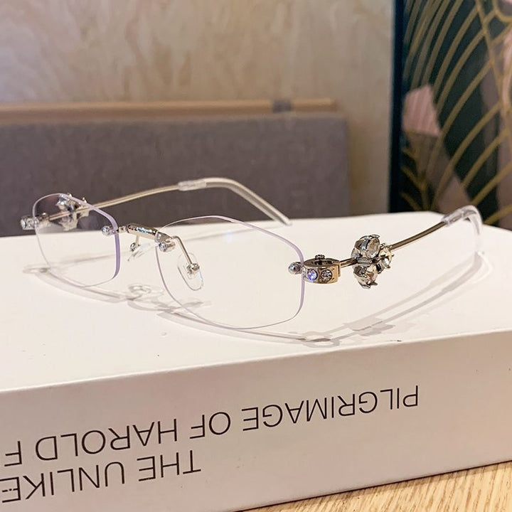 Fashionable sunglasses with luxurious golden accents Kalsten