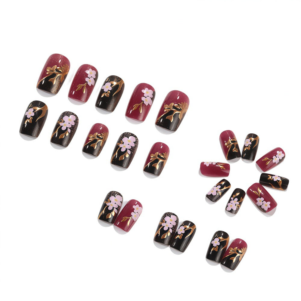 Artificial nails with elegant floral accents Kalsten
