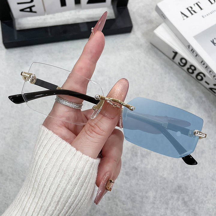 Women's stylish designer glasses with multifunctional lenses Kalsten