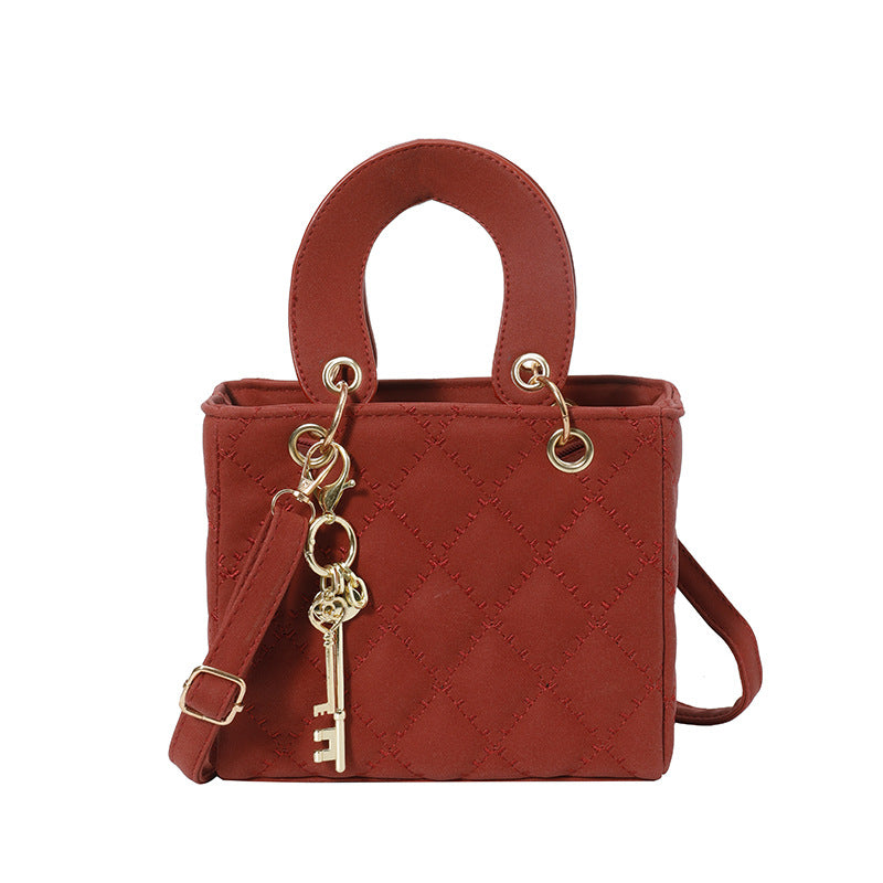 Luxurious Metallic Quilted Handbag